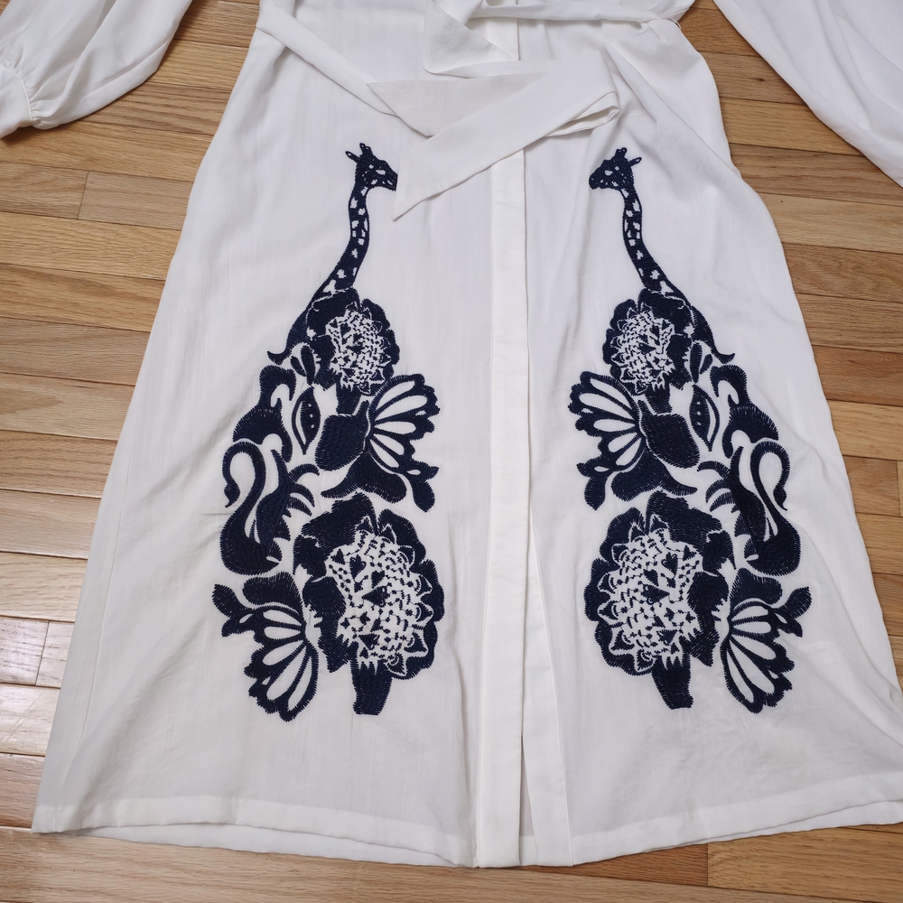 Eloquii Ivory Maxi Dress with Navy Giraffe Floral Motif - Picture 13 of 14